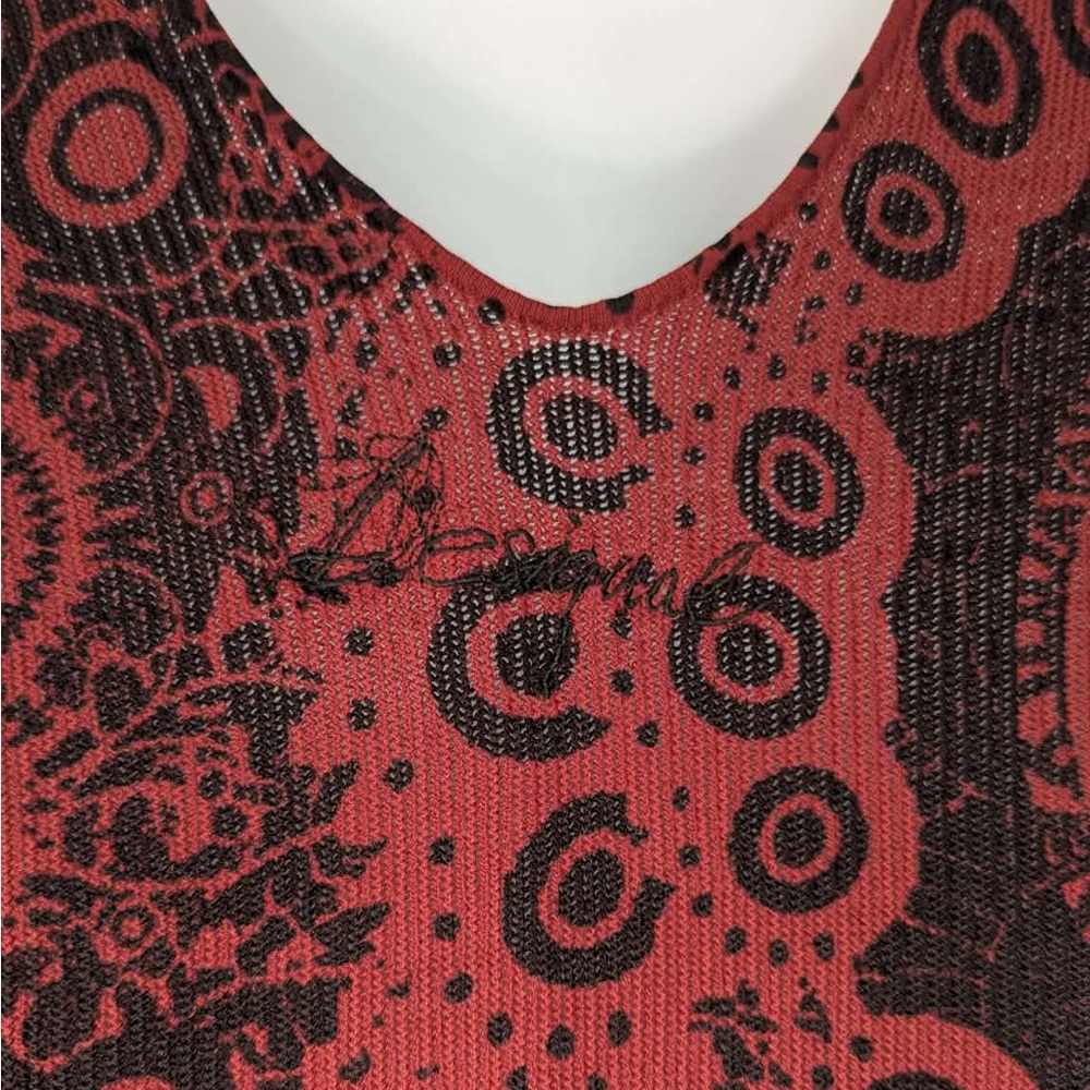 Desigual Red Black Printed Knit Top Size S Keyhole Neck 3/4 Sleeve - Picture 5 of 7